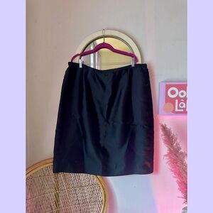 Dana Buchman Black Silk Pencil Skirt Sz 24